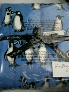 Vera Bradley PLAYFUL PINGUINE BLAU Überwurf DECKE Weihnachten FEIERTAG Match BETT Neu mit Etikett - Bild 1 von 4