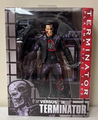 Terminator vs RoboCop Plasma Rifle T-800 NECA Reel Toys 2014 - Image 1 of 4