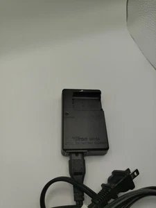 Nikon MH-65 Lithium-Ion Battery Charger w/Power Cord OEM Genuine Original - Picture 1 of 5