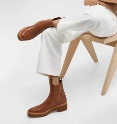 Botas Chelsea Loeffler Randall Raquel Pull On suela de goma crepé talla 6 usadas en excelente estado precio de venta sugerido por el fabricante $395 Foto 1 de 4