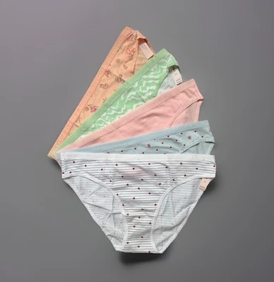 Lot of 5 Victoria's Secret sz L Stretch Cotton Bikini Panty Classic Pack Bundle - Image 1 of 4