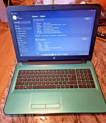 HP Notebook 15-ba077sa AMD A6-7310 2 GHz 4gb RAM 320GB Windows 11 Office 365 - Image 1 of 4