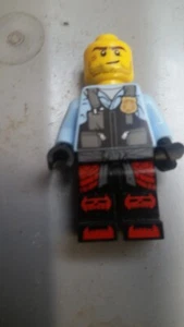 Lego Mini Figur Bergpolizei Sheriff - Bild 1 von 2