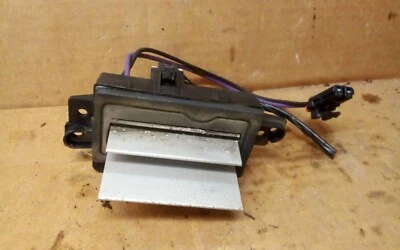2003-2014 GMC Yukon XL 1500 Automatic Blower Resistor w/Wire  - Image 1 of 3