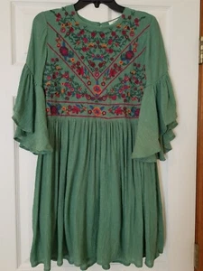 Umgee Bohemian Bauern bestickt grün Kleid Tunika Rüschenärmel Small  - Bild 1 von 7