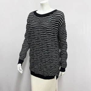 Planet by Lauren G Pullover Oberteil schwarz-weiß OSFA Einheitsgröße - Bild 1 von 6