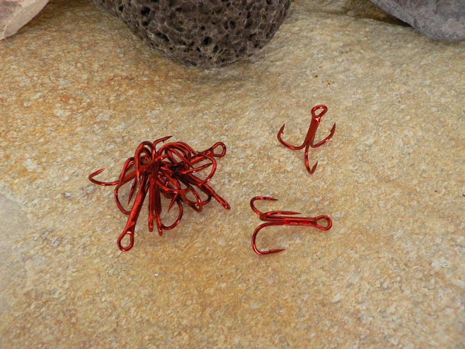 DRILLINGS PREDATOR FISH IN RED VARIOUS SIZES, VARIOUS QUANTITIES - Image 1 of 1