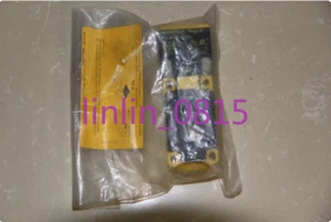1Pcs New BI30-CP40-VP4X2/S100 - Picture 1 of 1
