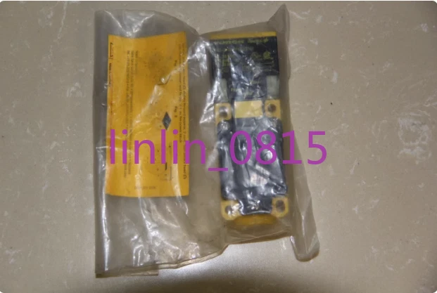 1Pcs New BI30-CP40-VP4X2/S100 - Image 1 of 1