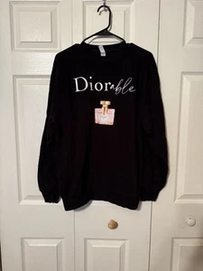 Sudadera NanaMacs Lane 7 "Diorable" Miss Dior Negra Cuello Redondo ~ ¡Para Mujer MEDIANA! - Imagen 1 de 6