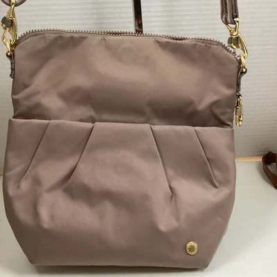 PACSAFE Metrosafe 20405. Bolso Bandolera GII Antirrobo Unisex Gris Foto 1 de 4