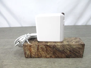 Chargeur secteur SZpower modèle SZ-61W-PQ avec cordon USB-C - Photo 1 sur 8
