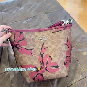 NWT Limited Coach City Bucket Bag In Signature Canvas With Bow Print CY651 - Picture 1 of 15