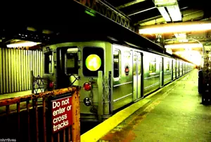 ORIGINAL KODACHROME SLIDE SUBWAY R-62 #1415 ON #4 METS LOGO WOODLAWN 10/21/00 - Picture 1 of 1