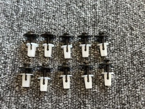 PASSEND FÜR BMW 10x Spreizmutter Tüllen + Schrauben für Radlauf Unterbodenverkleidung - Bild 1 von 10