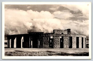 Postal RPPC Stonehenge of Maryhill Museum, Washington on the Columbia años 40 - Imagen 1 de 4