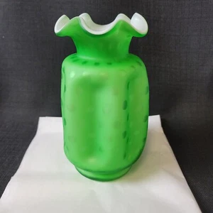 Vintage Fenton Green Satin Optic Dot Cased Pinch Vase 8" - Picture 1 of 8