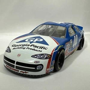 Hot Wheels Racing 1/24 - #44 Georgia-Pacific Buckshot (2001) - Picture 1 of 8