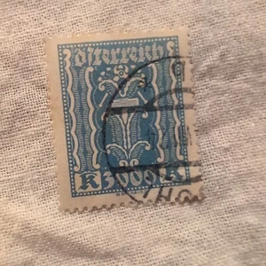 Austria 3000 Kronin Stamp - Picture 1 of 2