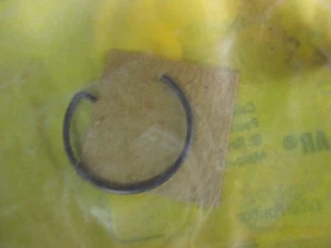 Caterpillar (Provo Lot Bin 2) wire clip - Picture 1 of 2
