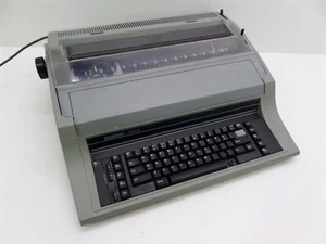 Swintec 7000 Electronic Typewriter - Picture 1 of 10
