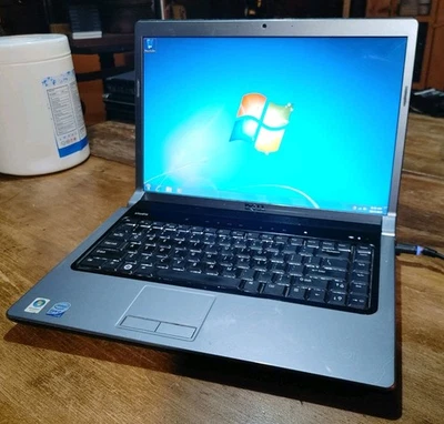 Dell Studio 1535 15" Laptop Core 2 Duo T8100 4GB RAM 300GB HDD Win 7 - Image 1 of 4