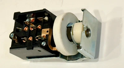 AMC Headlight switch AMX, Javelin, Rebel, Gremlin, Hornet, Marlin - Image 1 of 3