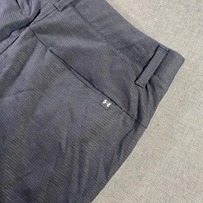 Мужские серые шорты Under Armour размер 32 спортивные для гольфа с геометрическим узором - Изображение 1 из 4