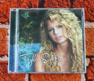 Taylor Swift Self Titled Big Machine Records BMR120702 CD - Picture 1 of 4