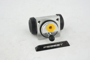 Rear Wheel Brake Cylinder Fits Nissan 4154200018, 44100-00Q0J, 4500937, 77010709 - Picture 1 of 13