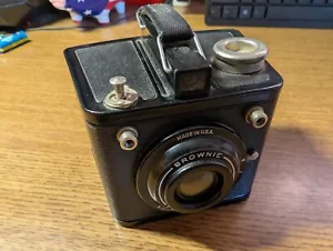 De Colección Kodak Brownie Flash Six-20 Caja Cámara/620 Rollos Película De Colección Antigua SIN PROBAR - Imagen 1 de 4