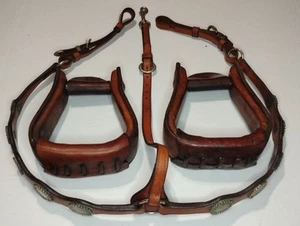 Vintage Set of 2 Rawhide Leather Stirrups W/ Horse Breast - Picture 1 of 23