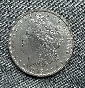 1888 O Morgan Silver Dollar - Imagen 1 de 2