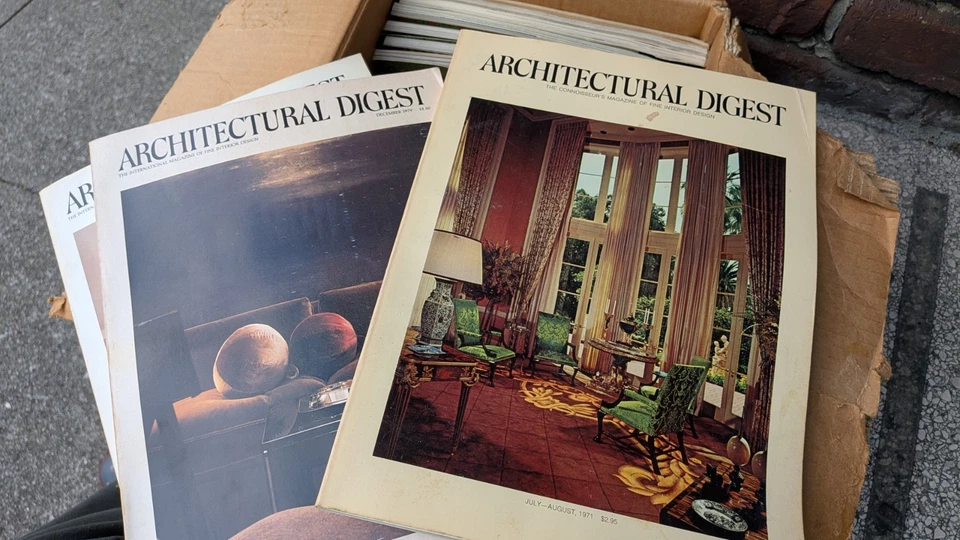 BiG LoT of 30 ARCHITECTURAL DIGEST MAGAZINE VinTagE 1970's - Image 1 of 1