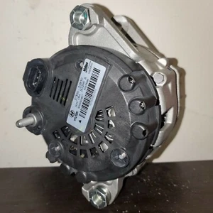 Kia Optima L4 2.4Liter Vin 7 2014-2015 OEM/Genuine Alternator /RR_Alternator - Picture 1 of 6