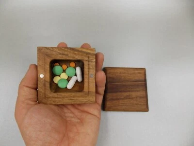 Wooden Small Pill Box / Pill Container/ Organizer / mini Pill Case/ Natural type - Image 1 of 4