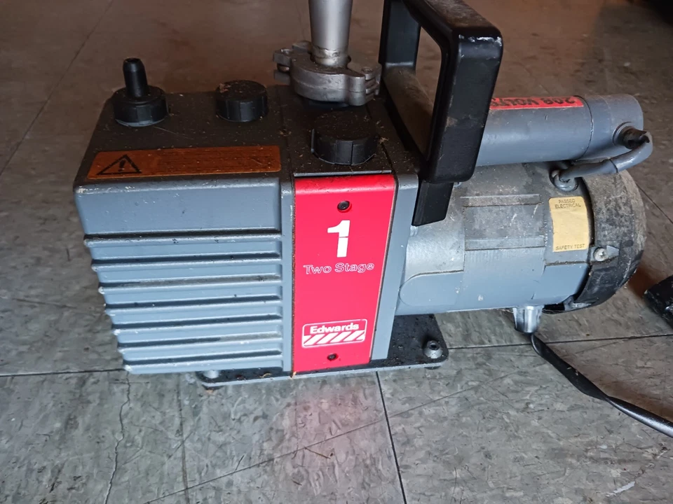 Edward's E2M 220v Two Stage Vaccum Pump, Working - Image 1 of 3