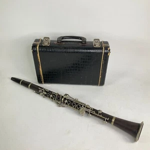 Richelieu Soloist Brown Wooden Clarinet with Case - Picture 1 of 24