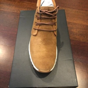 Botas Chukka Cole Haan Zerogrand XC-10M Gamuza Borbón - Imagen 1 de 4