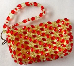 Retro Vintage Red & Yellow Plastic Beaded Purse - 7" x 4" - Excellent Condition! - Picture 1 of 8