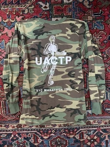 UACTP Undefeated New York City Marathon 2022 Sz M Long Sleeve Shirt Camo - Picture 1 of 6