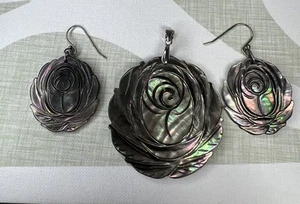 OP 925 MOTHER OF PEARL CARVED ROSE Flower Sterling Silver Pendent & Earring Set - Picture 1 of 6