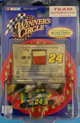 Jeff Gordon 2001 Team Authentics Winners Circle 1:64 Diecast Sheet Metal - Image 1 of 2