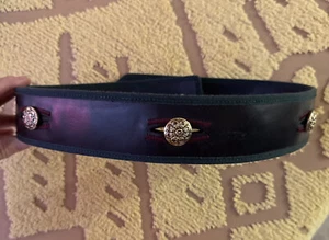 I. Magnin Women's Black Leather Belt With Dark Green Edging & Gold Tone Buttons - Picture 1 of 7