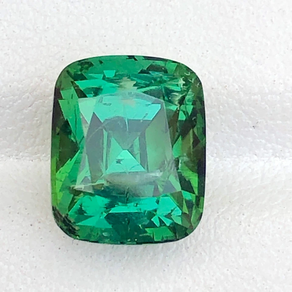 4.9 Carat Natural Cushion Cut Blueish Green Tourmaline Gemstone From Afghanistan - Image 1 of 4