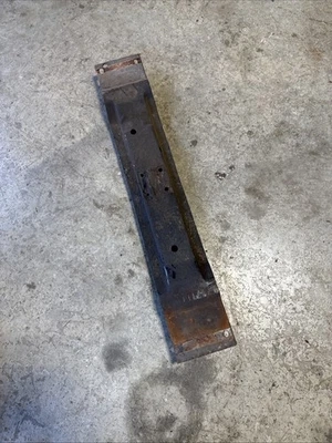 Automatic Transmission Mount Crossmember Jeep Cherokee XJ 2000-2001  (PB00) - Image 1 of 4