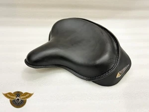 FALDA HARLEY ASIENTO SOLO POLICÍA CUERO NEGRO Knucklehead Panhead Pala TC Bobber - Imagen 1 de 8