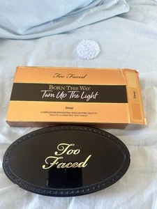 Too Faced Born This Way Turn Up The Light Highlighting Palette DEEP SOFT FOCUS🤩 - Picture 1 of 7