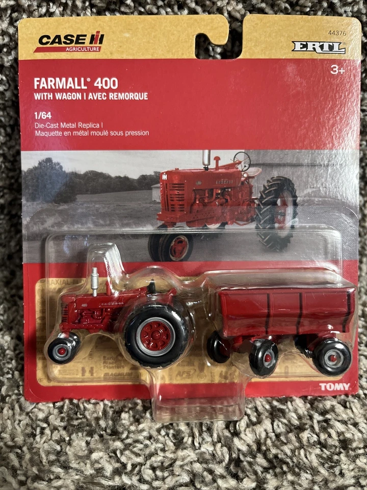 2024 ERTL 1/64 IH Farmall 400 Narrow Front with Flarebox Wagon NEW!! - Image 1 of 3