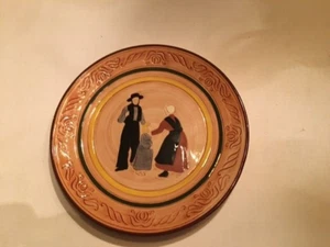 Folk Art 8.5" Plate Glen View Pottery Marked Family country Amish figures chip - Picture 1 of 2